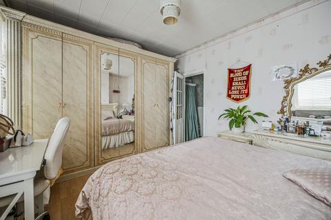 2 bedroom end of terrace house for sale, Mayfield Road, Walthamstow, London, E17