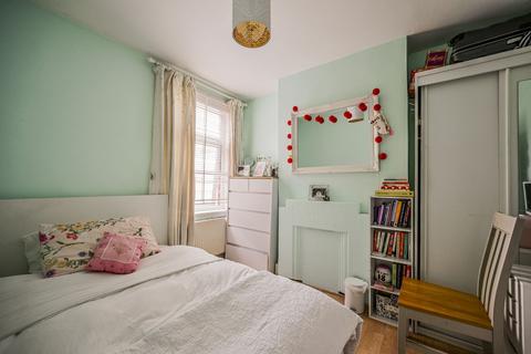2 bedroom end of terrace house for sale, Mayfield Road, Walthamstow, London, E17