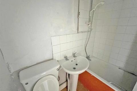 1 bedroom flat for sale, Coningham Road, SHEPHERDS BUSH