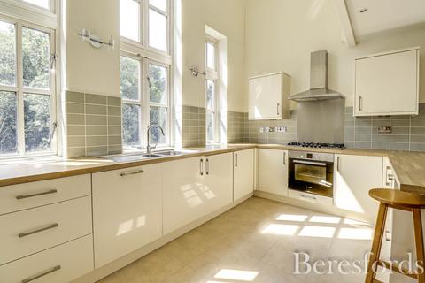 3 bedroom duplex for sale, Greensleeves Drive, Warley, CM14