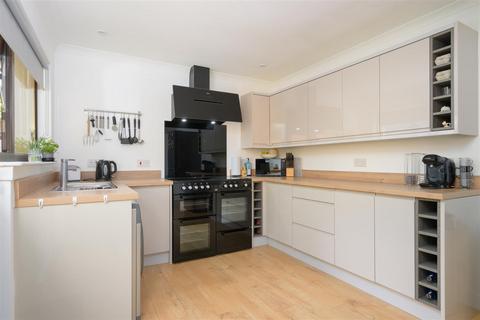 3 bedroom detached bungalow for sale, Whitecraig Road, Newburgh, Cupar