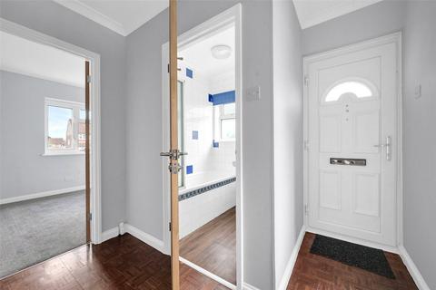 2 bedroom maisonette to rent, Perry Street, Crayford, Dartford, DA1