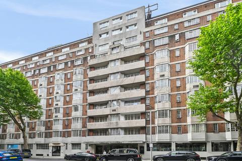 1 bedroom flat to rent, Chelsea Cloisters