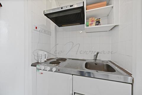 1 bedroom flat to rent, Chelsea Cloisters