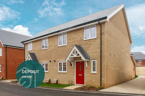 3 bedroom semi-detached house to rent, Leaf Living at Chesterwell, Mile End, CO4