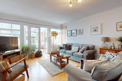 3 bedroom detached bungalow for sale, Laurel Avenue, Gravesend, DA12