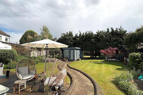 3 bedroom detached bungalow for sale, Laurel Avenue, Gravesend, DA12