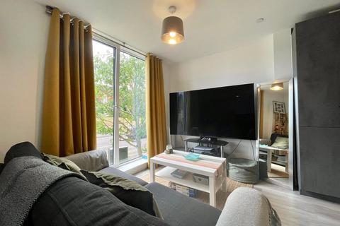 1 bedroom apartment to rent, Commercial Road, Poole, Dorset, BH14