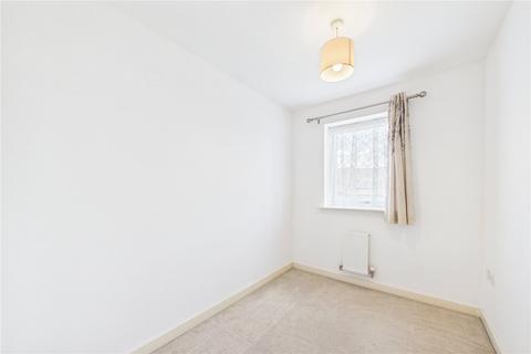 3 bedroom terraced house to rent, Eddleston Way, Tilehurst, Reading, Berkshire, RG30