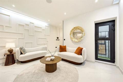 2 bedroom terraced house for sale, Devonport Road, London, W12