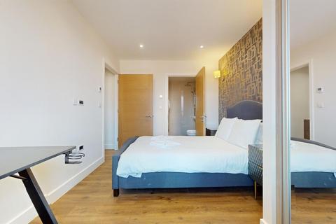 2 bedroom flat to rent, Back Church Lane, London