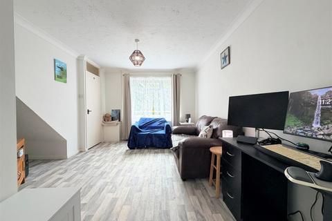 2 bedroom terraced house for sale, Yew Tree Rise, Pinewood, Ipswich