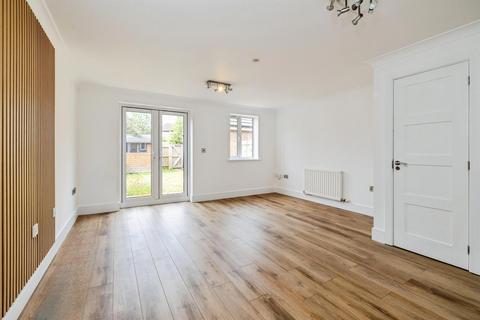 3 bedroom end of terrace house for sale, Deansleigh, LINCOLN
