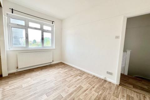2 bedroom maisonette to rent, Bywood Avenue, Shirley