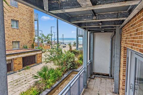 2 bedroom apartment for sale, Pelican House, Harbour Reach