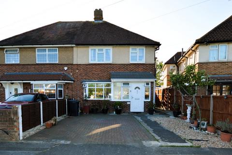 2 bedroom ground floor maisonette for sale, Romney Road, Hayes