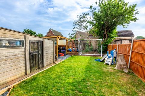 3 bedroom semi-detached bungalow for sale, Morris Avenue, Rushden NN10