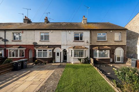 2 bedroom terraced house to rent, Lower Higham Road, Gravesend DA12
