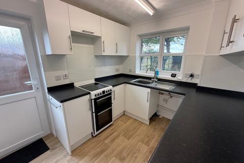 3 bedroom semi-detached house for sale, Larks Rise , Morton