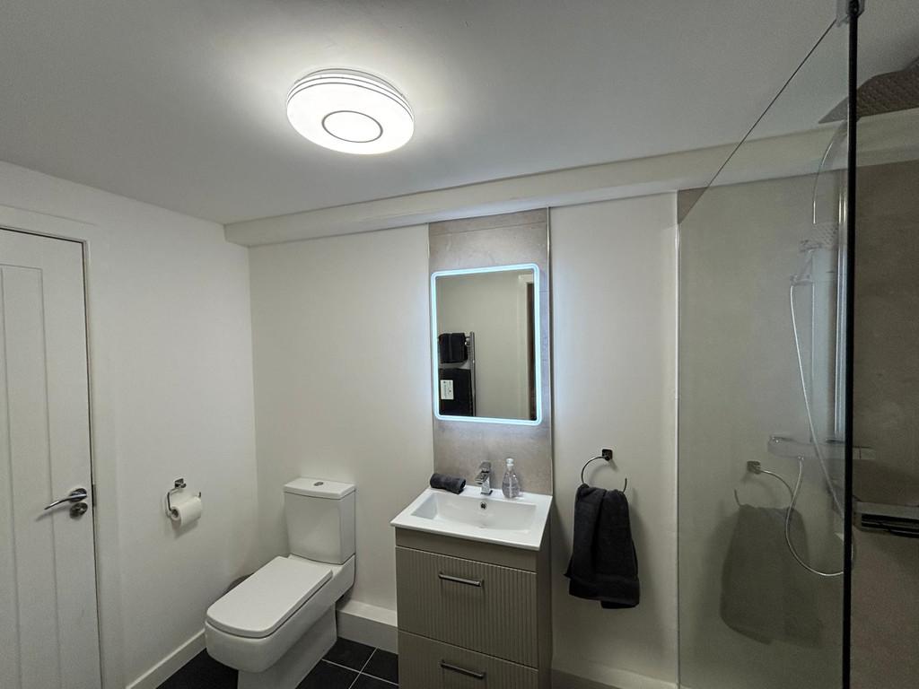 Main Bathroom