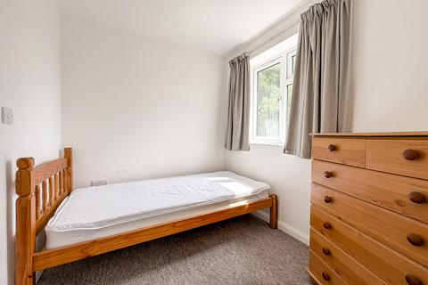 1 bedroom in a house share to rent, Kendal Way, Cambridge CB4