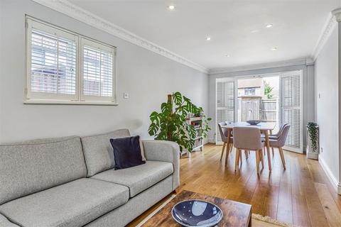 3 bedroom terraced house for sale, Strathnairn Street, London SE1