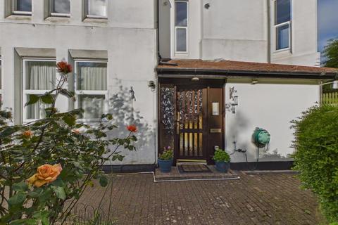 undefined, 13 Summerfield Court, Worcester Road, Malvern