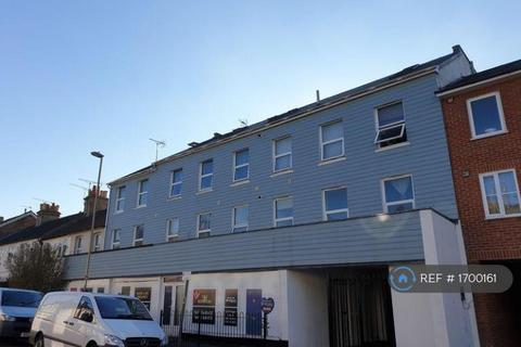 2 bed flat/apartment for rent in Alldermen House, Aldershot, GU11
