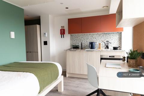 Studio to rent, John Street, Glasgow, G1