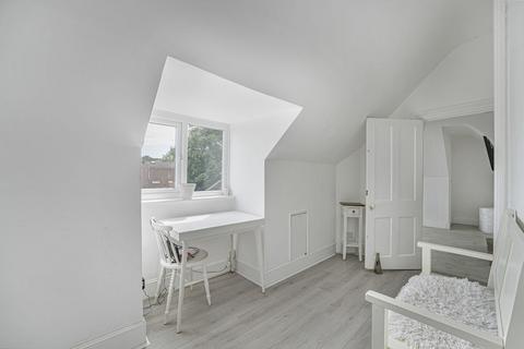 2 bedroom flat for sale, The Park, Sidcup