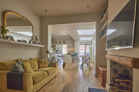 3 bedroom terraced house for sale, Alphington Road, Exeter
