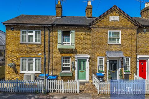 2 bedroom house for sale, Market Place, Romford RM4