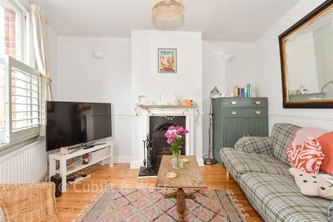 2 bedroom end of terrace house for sale, Church Street, Dorking RH4