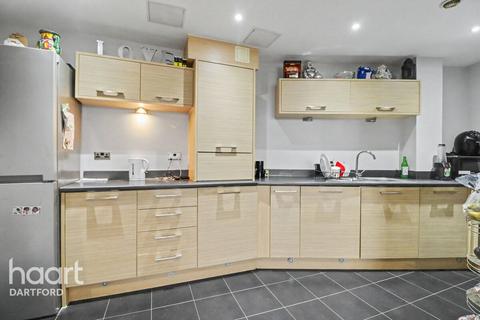 Tanners Close, Dartford