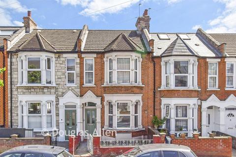 2 bedroom ground floor flat for sale, Belmont Park Road, Leyton