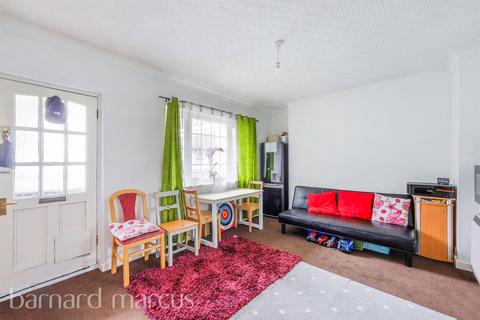 2 bedroom apartment for sale, Drummond Gardens, Epsom