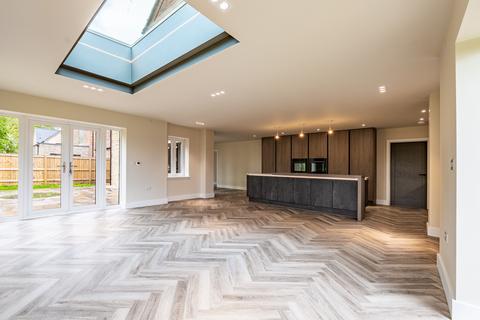 4 bedroom detached house for sale, The Old Orchards,, Dunston, Lincoln, LN4