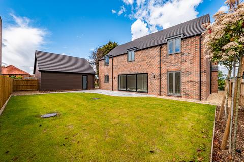 4 bedroom detached house for sale, Martin Road, Timberland, Lincoln, LN4