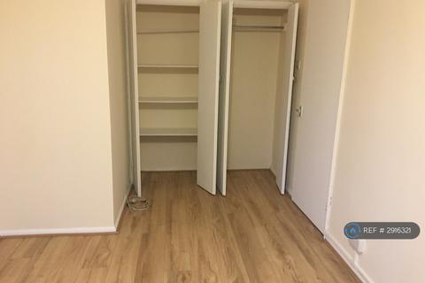1 bedroom flat to rent, Horton Road, West Drayton, UB7