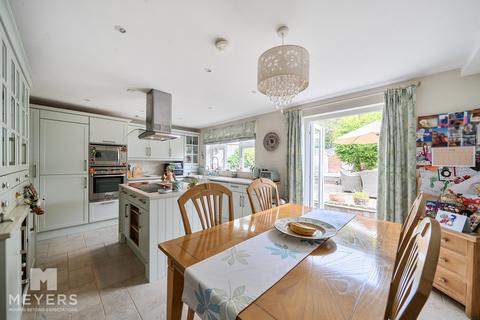 3 bedroom semi-detached house for sale, Hillside Road, Corfe Mullen, BH21 3