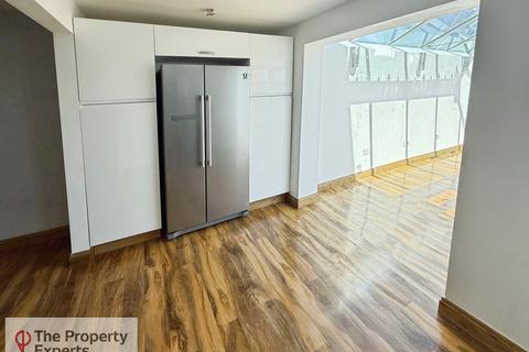 4 bedroom terraced house for sale, Thurlestone Walk, Plymouth, PL6