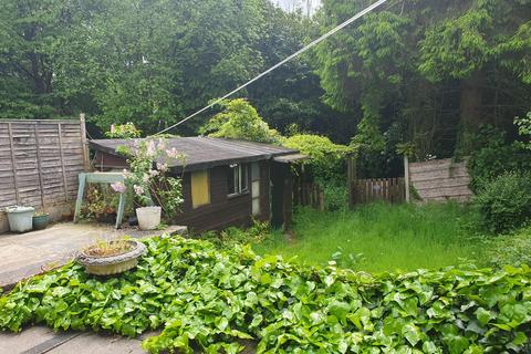 3 bedroom semi-detached house to rent, Bromwich Street, Bolton