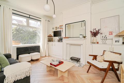 3 bedroom end of terrace house for sale, Sheringham Road, London, SE20