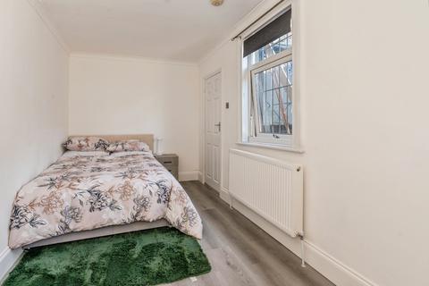 1 bedroom flat for sale, Dock Road, Tilbury, Essex, RM18