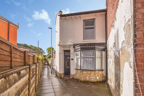 2 bedroom end of terrace house for sale, Seagrove Road, PORTSMOUTH