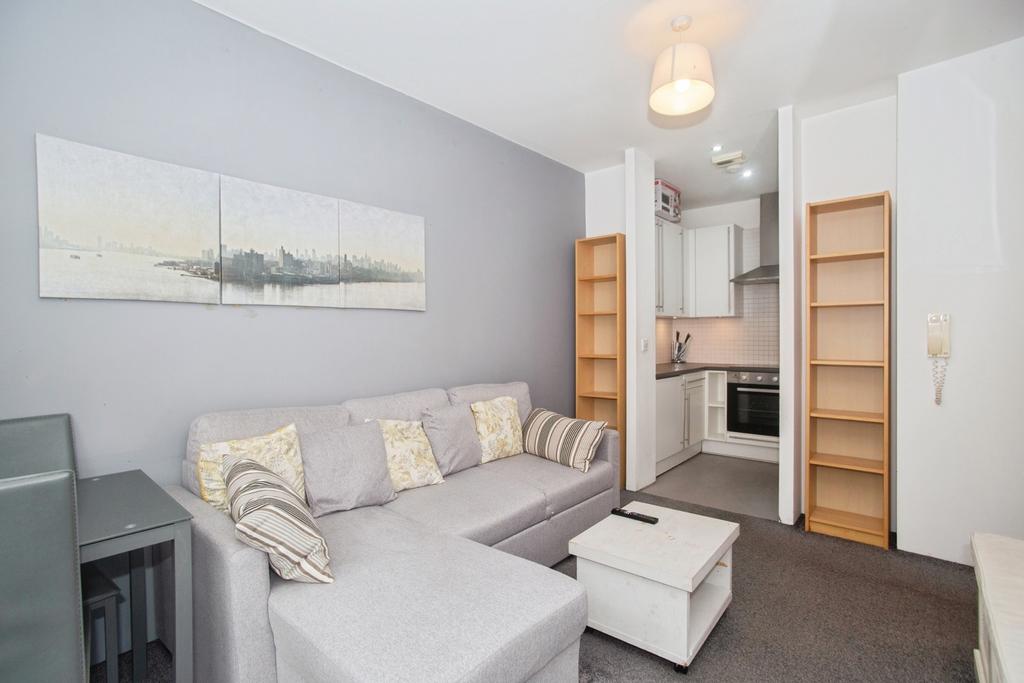 Apartment in Lancashire, Greater Manchester - View 3