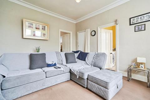 3 bedroom apartment for sale, Carr Lane, Shipley