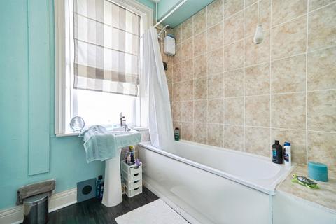 3 bedroom apartment for sale, Carr Lane, Shipley
