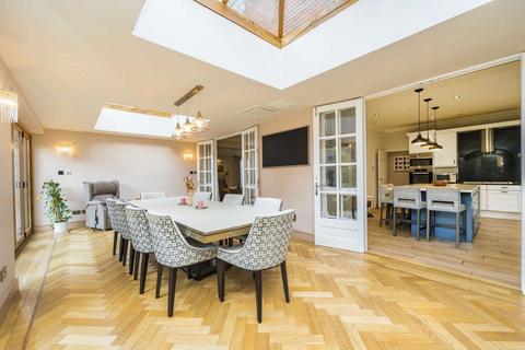 5 bedroom detached house to rent, Prospect Place, London SW20