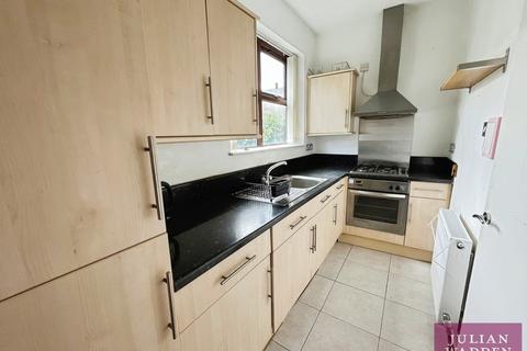 2 bedroom flat for sale, Goulden Road, West Didsbury, Manchester, M20